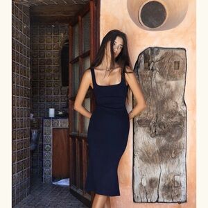 Mirror Palais NWT Navy Supermodel dress